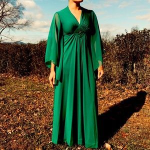 Vintage Kelly Green Angel Sleeves Evening Gown